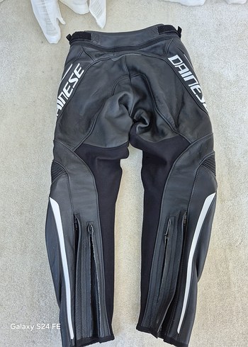 Fermuarlı Siyah Deri Motosiklet pantalonu - Görsel 2