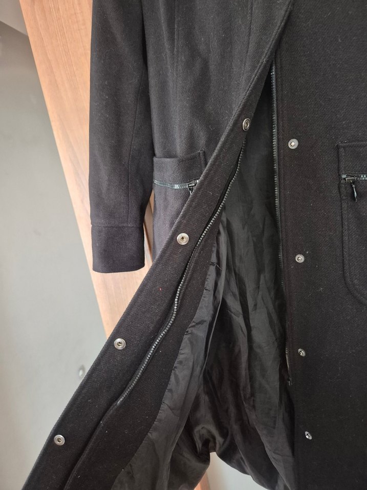 Siyah Uzun Belden Kemerli Kaban - Görsel 4