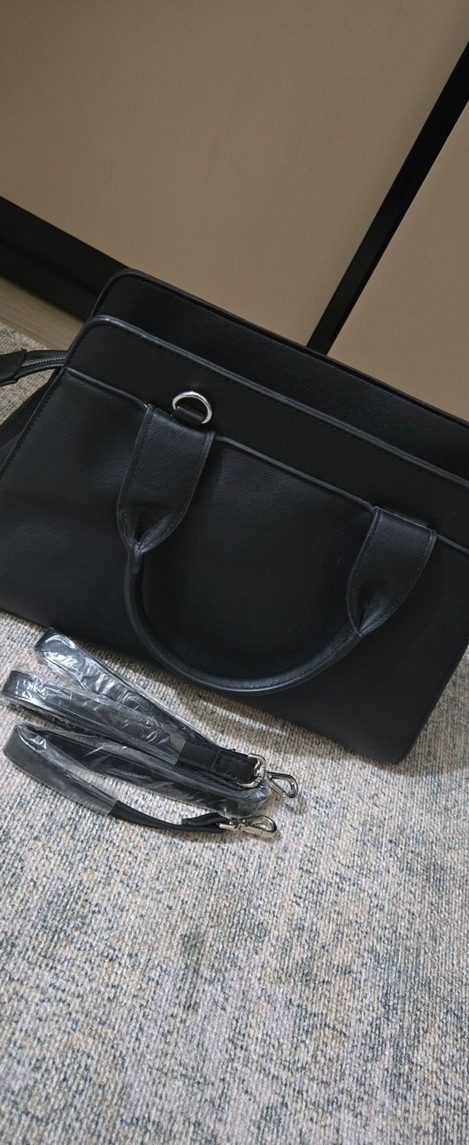 Klasik Siyah Deri Kadın Çanta - Görsel 3