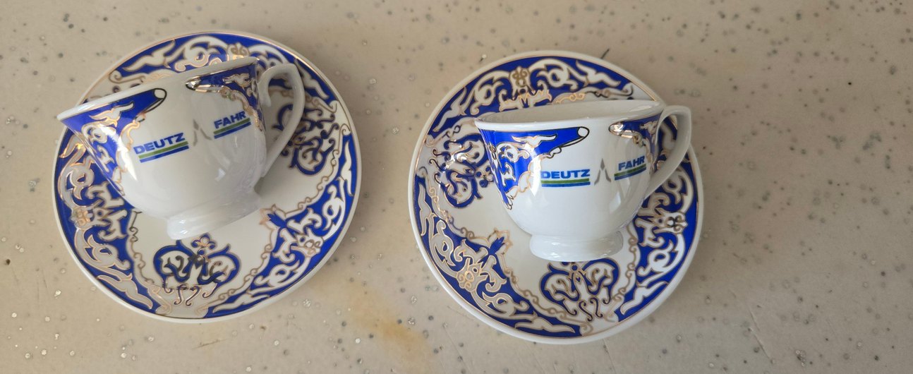 Koyu Mavi Desenli Seramik Fincan ve Tabağı - Görsel 3