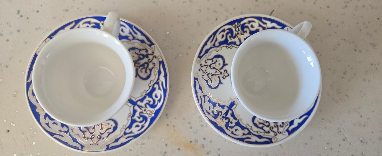 Koyu Mavi Desenli Seramik Fincan ve Tabağı - Görsel 2