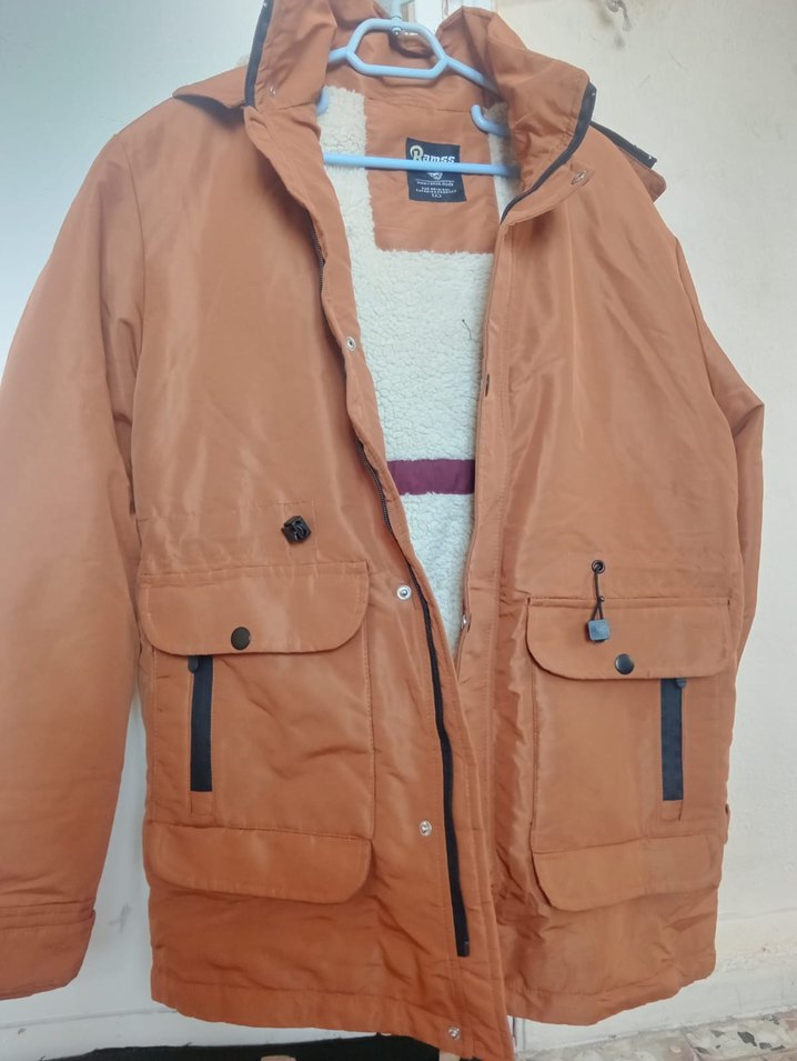 Kahverengi Kapüşonlu bayan mont - Görsel 3