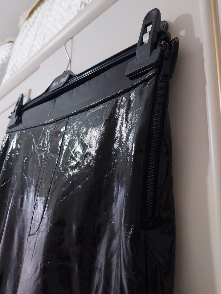 zara marka Parlak Siyah Deri Kadın Pantolon - Görsel 4