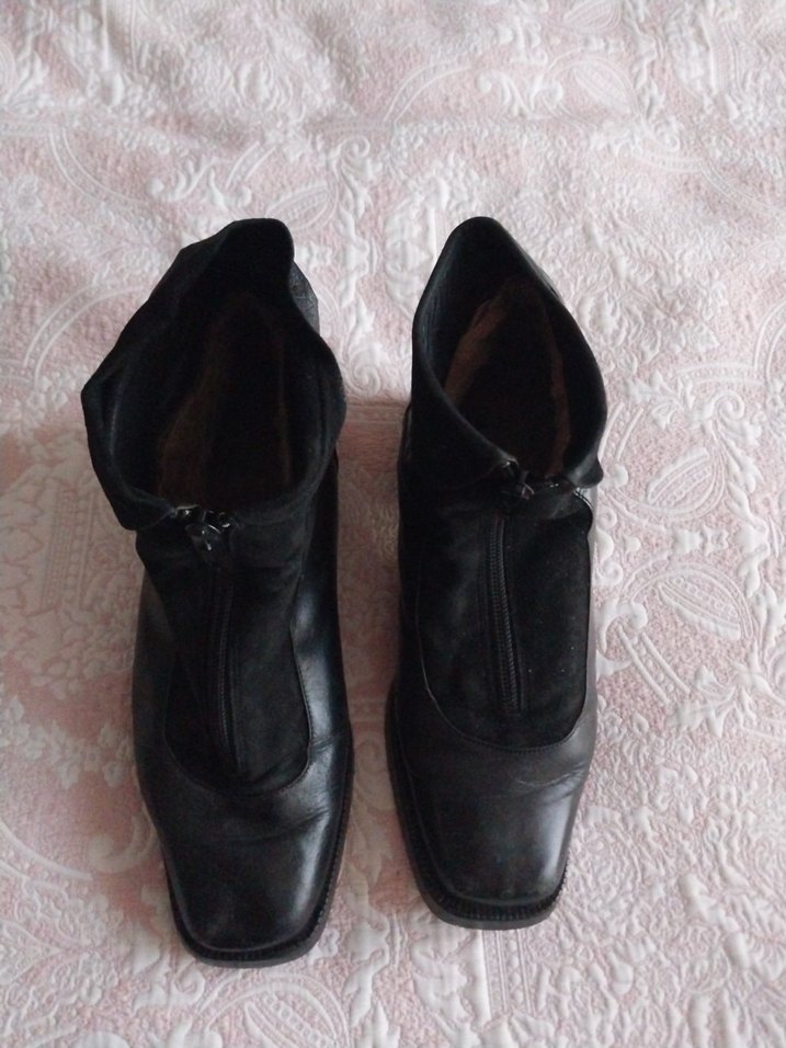 Siyah süet fermuarlı yüksek topuklu bot - Görsel 2