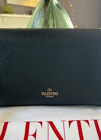 Valentino Valnetino garavani çanta 