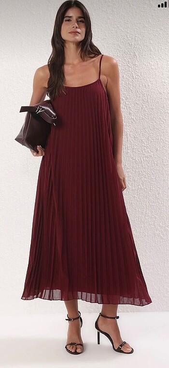 Bordo piliseli maxi boy elbise