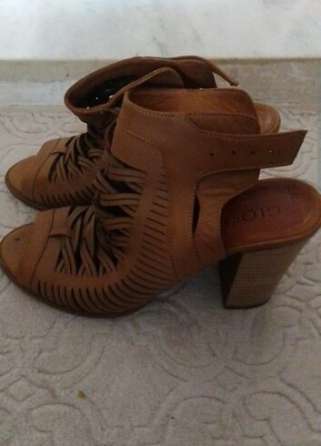 Giorgio Armani Yazlık topuklu ayakkabi