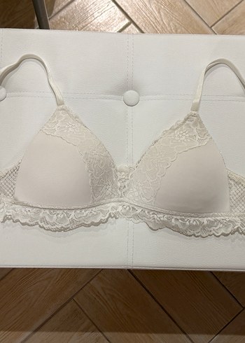 H&M Dantel Detaylı Sütyen - Görsel 3