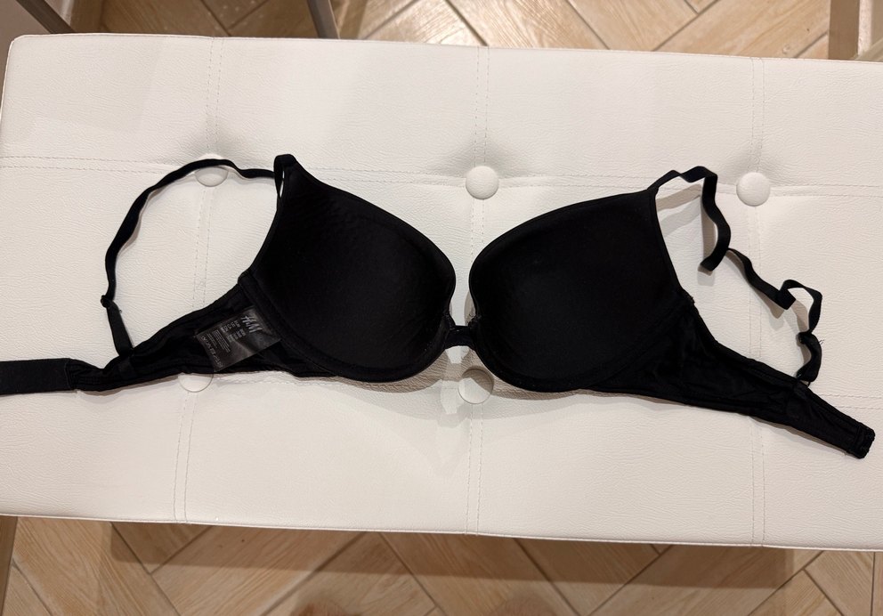 Siyah Sütyen - Görsel 3