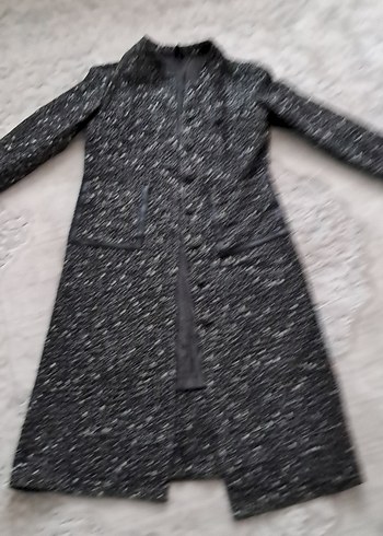 Düğmeli Siyah Desenli Uzun Kadın Kaban - Görsel 3