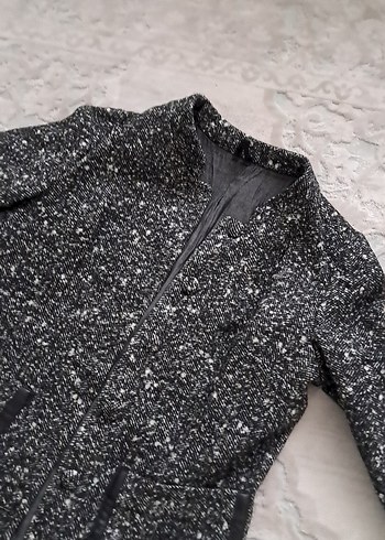 Düğmeli Siyah Desenli Uzun Kadın Kaban - Görsel 4