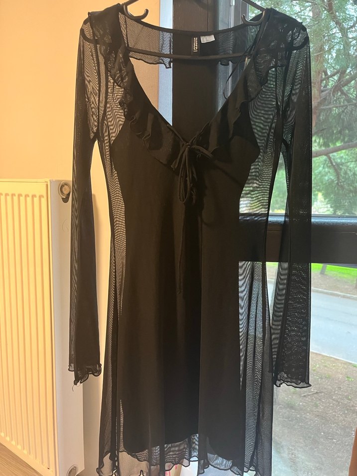 V Yaka Siyah Gotik Midi Elbise - Görsel 3