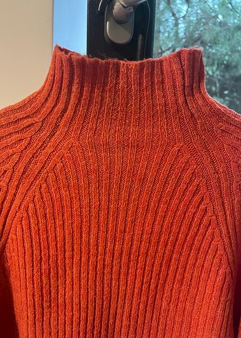 Turuncu Yüksek Yakalı Kadın Triko Kazak - Görsel 3
