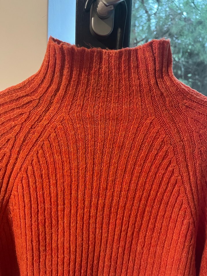 Turuncu Yüksek Yakalı Kadın Triko Kazak - Görsel 3