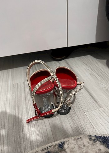 Kırmızı Parlak Yılan Desenli Topuklu Kadın Ayakkabı - Görsel 2