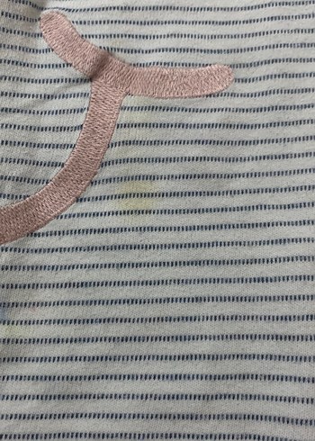 Gri Çizgili tişört - Görsel 2