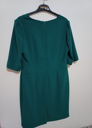 44 Beden yeşil Renk Kısa abiye elbise 
