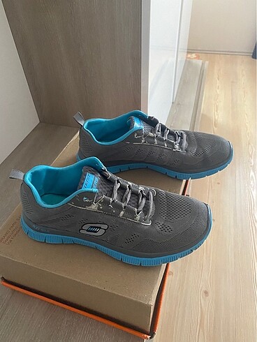SKECHERS SPOR AYAKKABI