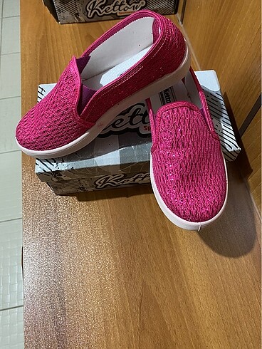 Pembe Şirin Babet