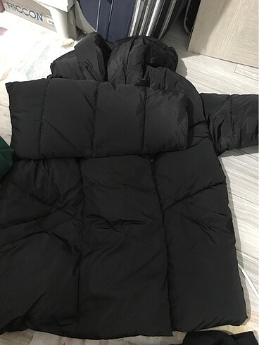 Stradivarius Stradivarius marka şişme mont