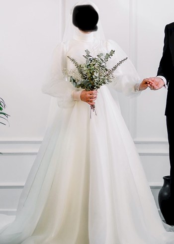 Yüksek Yakalı Beyaz Prenses Gelinlik - Görsel 3