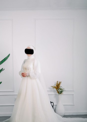 Yüksek Yakalı Beyaz Prenses Gelinlik - Görsel 2