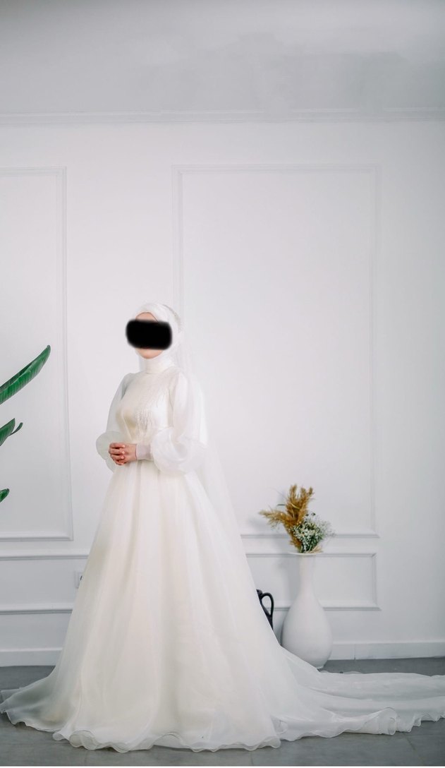 Yüksek Yakalı Beyaz Prenses Gelinlik - Görsel 2