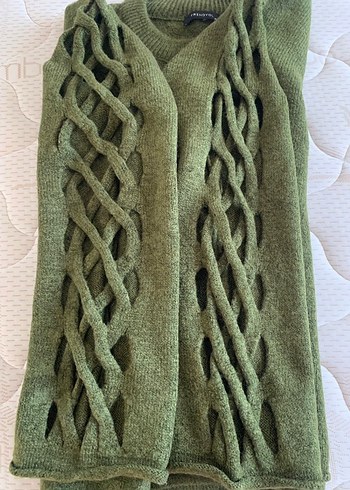 Örgü Detaylı Yeşil Kadın Kazak - Görsel 2