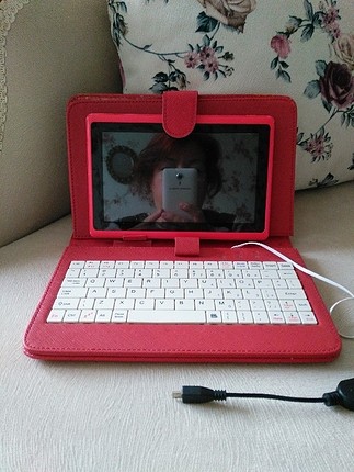 kirmizi tablet