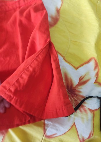 Düğmeli Kırmızı Mini kız çocuk Şort - Görsel 2