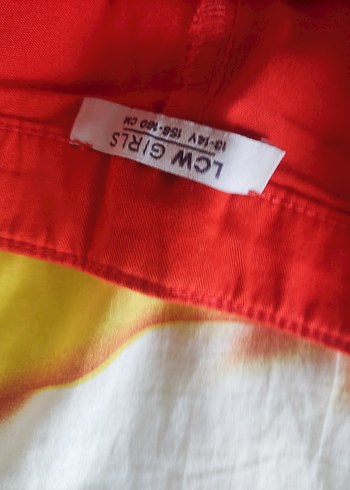 Düğmeli Kırmızı Mini kız çocuk Şort - Görsel 4