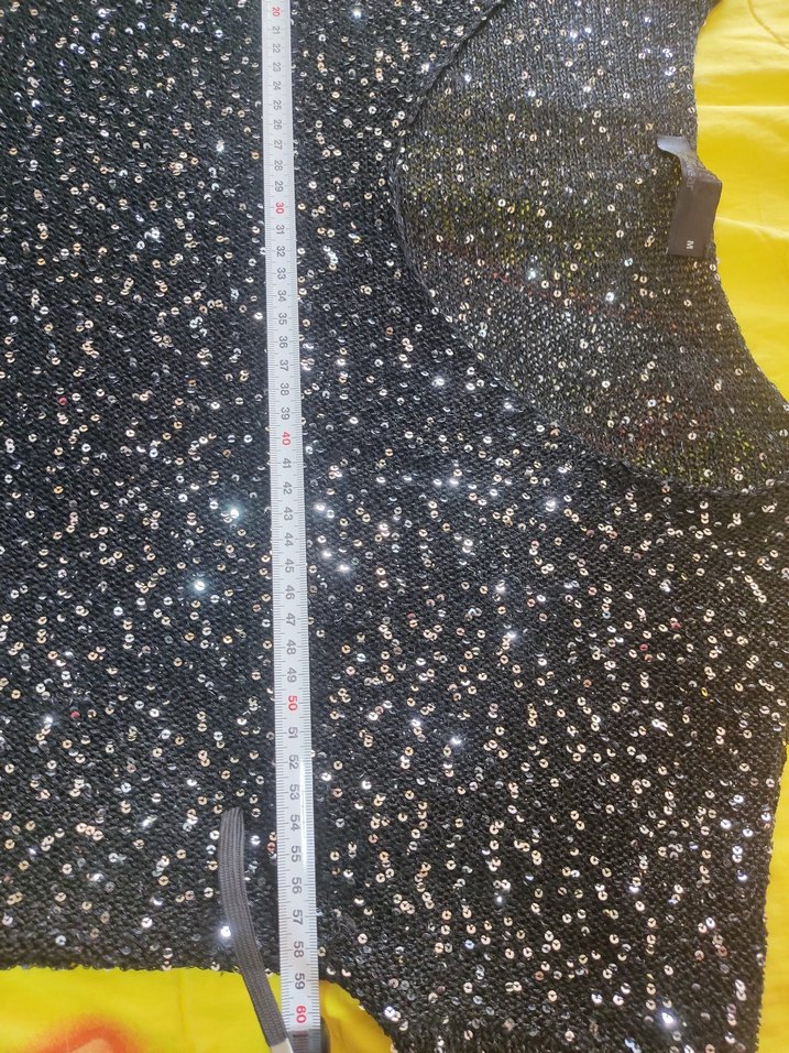 Parlak Pul Detaylı Siyah Mini Bluz - Görsel 5