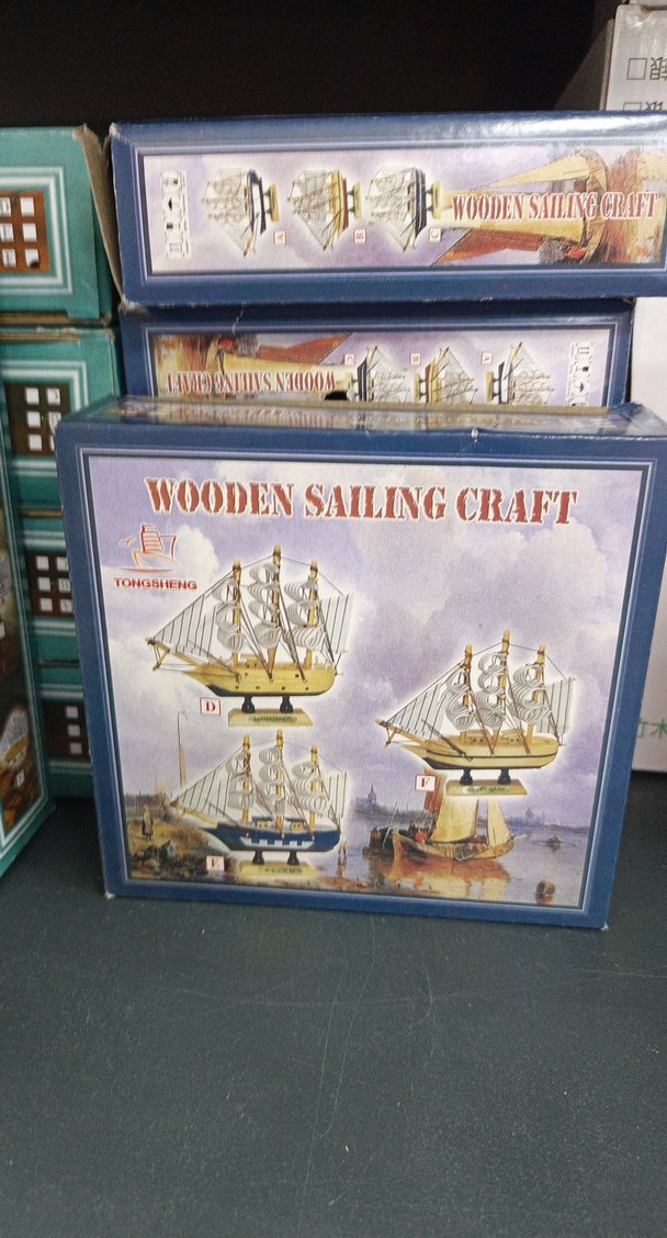 Beyaz Ahşap Yelkenli Gemi Figürü - Görsel 3