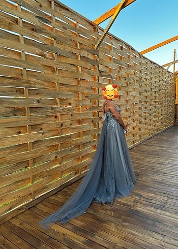 Boncuk İşlemeli Gri Uzun Abiye Elbise - Görsel 2