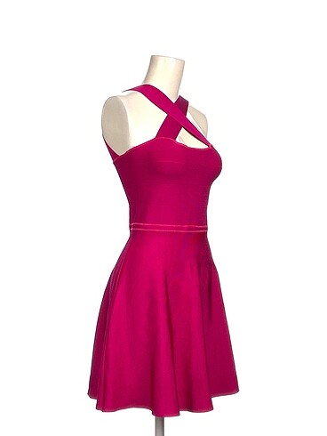 Zara Zara Kısa Elbise %70 İndirimli.