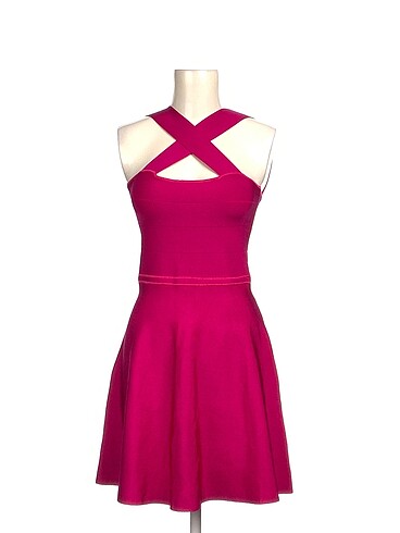 Zara Kısa Elbise %70 İndirimli.