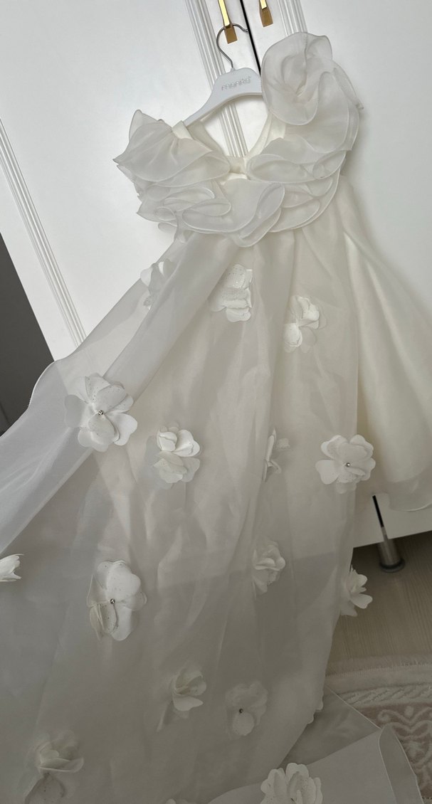 Beyaz Fırfırlı Kız Çocuk Gelinlik - Görsel 3