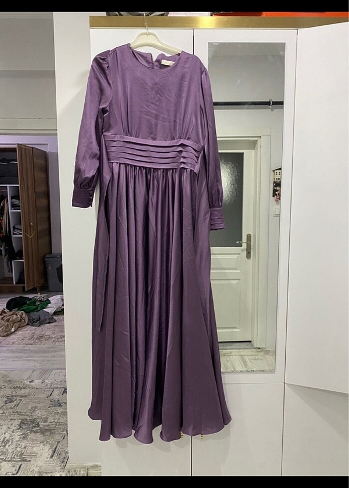 Saten elbise - Görsel 2