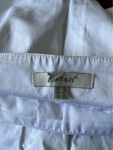 Beyaz mini etek - Görsel 3