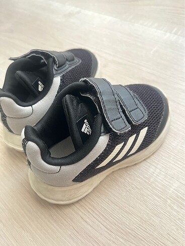 Adidas ayakkabı