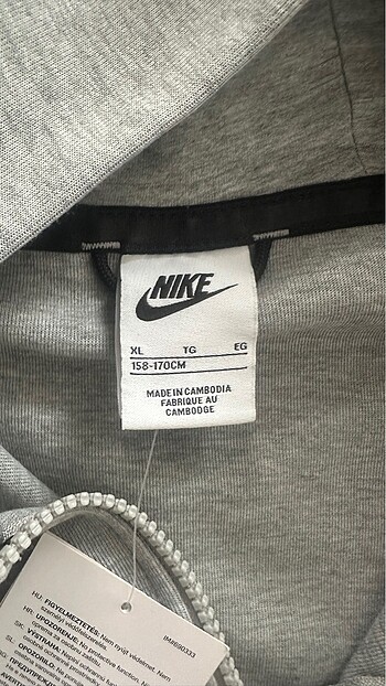 12-13 Yaş Beden gri Renk Nike tech çocuk üst XL
