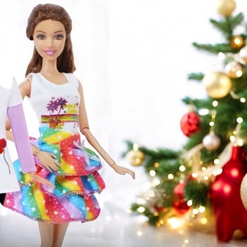 Diğer Barbie bebek kıyafeti