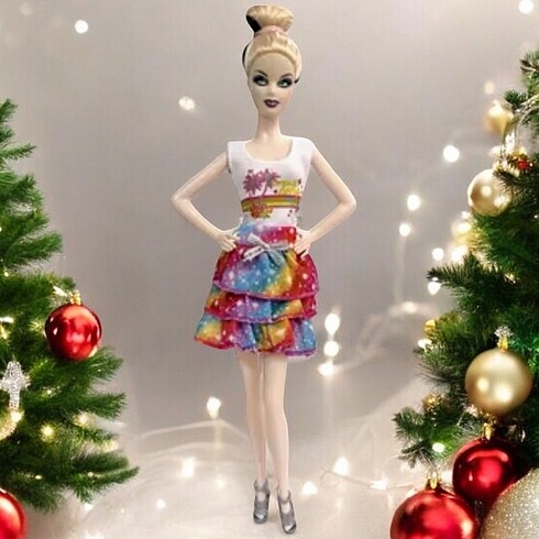 Barbie bebek kıyafeti