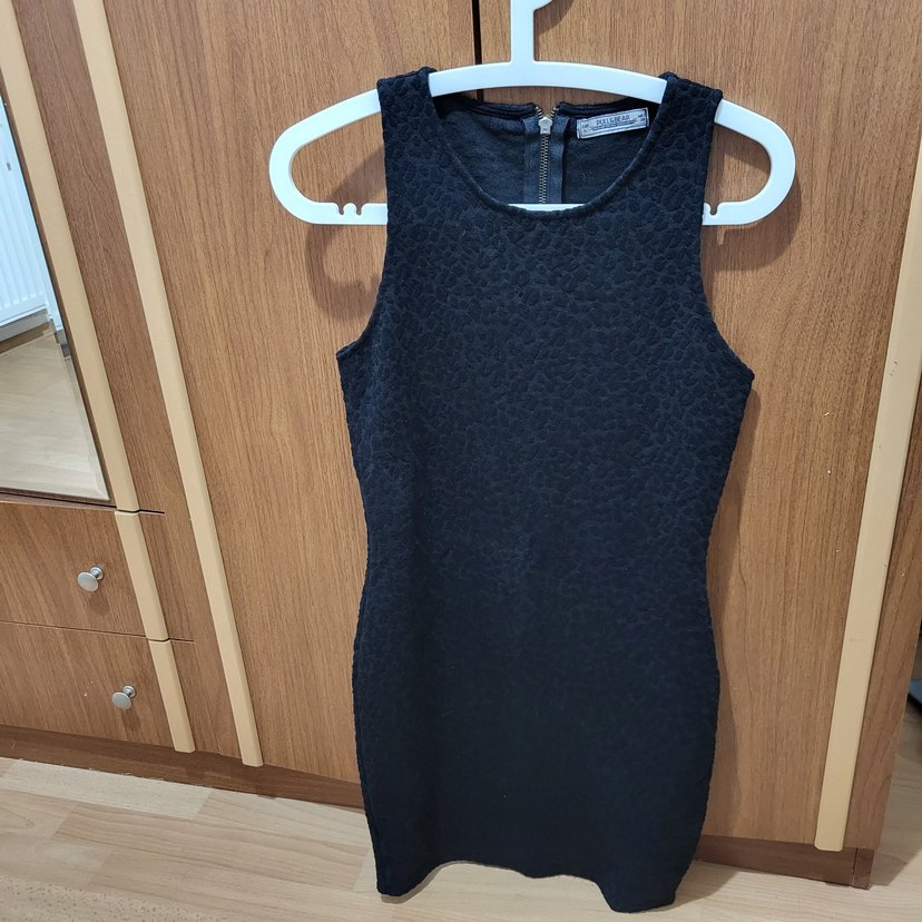 Siyah Desenli Kolsuz Triko Elbise - Görsel 4