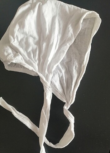 Beyaz pamuklu bone
