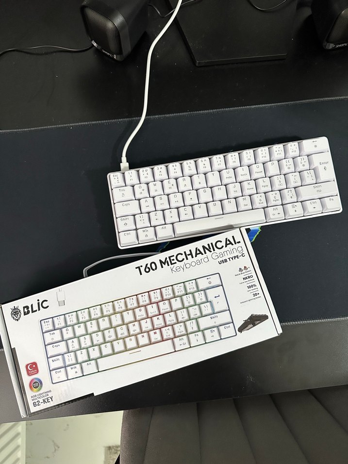 Beyaz Kablolu Gaming Klavye - Görsel 3