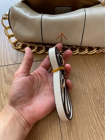  Beden ten rengi Renk Manu atelier krem çanta