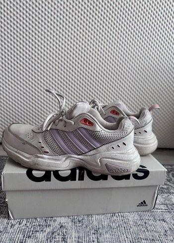 Beyaz Bağcıklı Adidas Kadın Spor Ayakkabı - Görsel 3