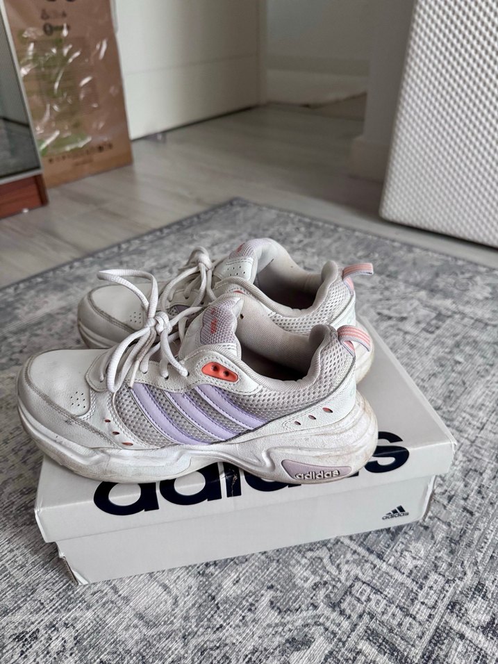 Beyaz Bağcıklı Adidas Kadın Spor Ayakkabı - Görsel 2