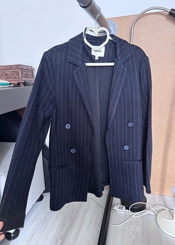 Düğmeli Gri Çizgili Kadın Blazer Ceket - Görsel 3